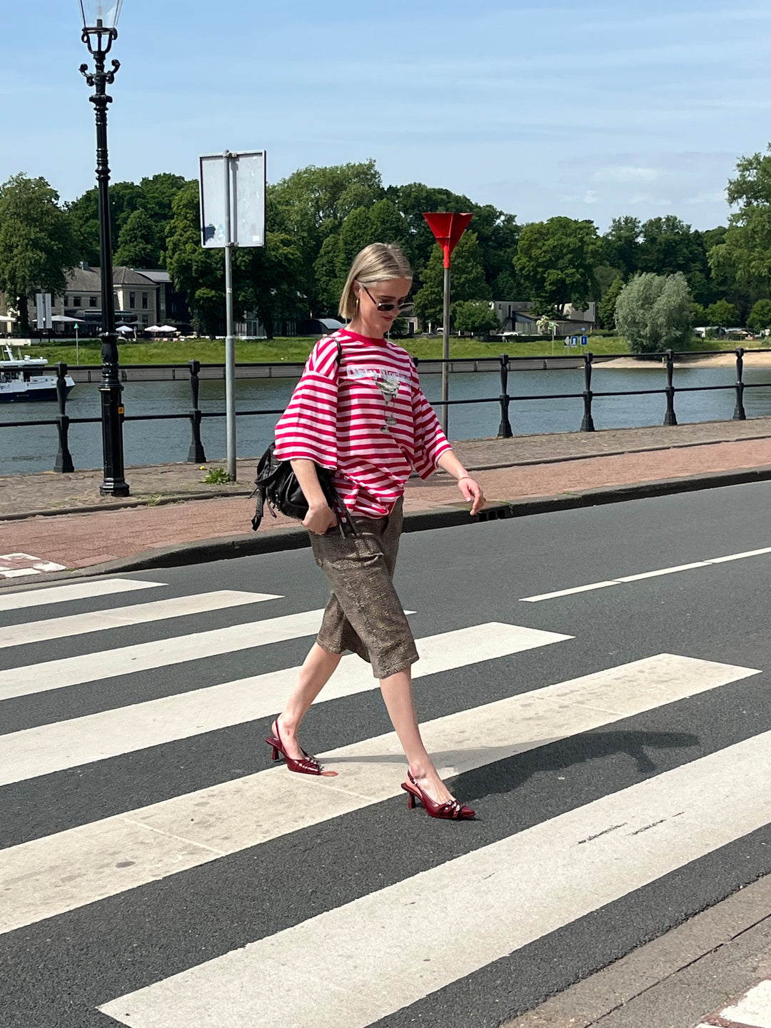 Refined Loui T-shirt Dirty Martini Soft Pink