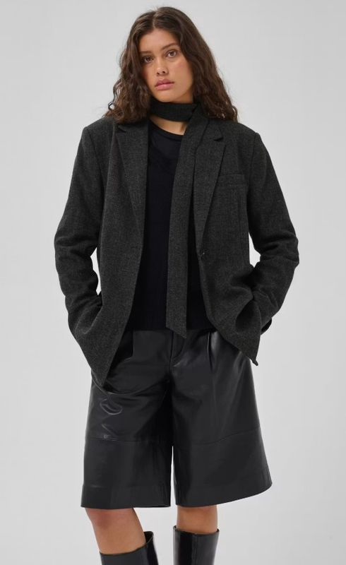 My Essential Wardrobe Layla blazer