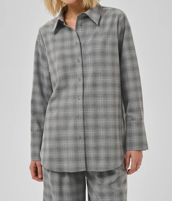 My Essential Wardrobe Ada vitta shirt