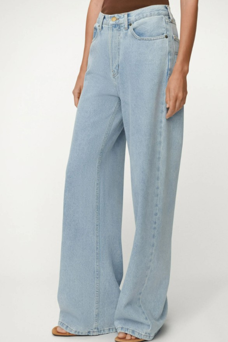 Lois Skater Loose Jeans Bleach